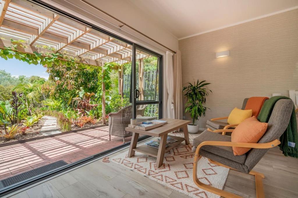 On The Point Apartment Whitianga Ngoại thất bức ảnh