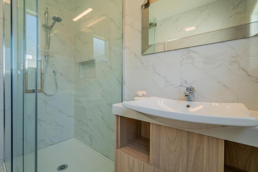On The Point Apartment Whitianga Ngoại thất bức ảnh