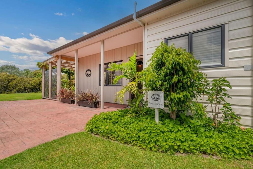 On The Point Apartment Whitianga Ngoại thất bức ảnh
