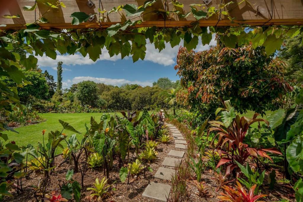 On The Point Apartment Whitianga Ngoại thất bức ảnh